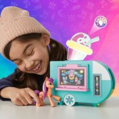 Hasbro My Little Pony Sunny Starscout Smoothie Truck, Spielfahrzeug -Trendiger Spielzeugladen Hasbro My Little Pony Sunny Starscout Smoothie Truck Spielfahrzeug@@1894048 9