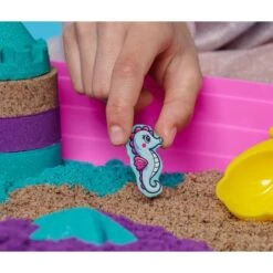 Spin Master Kinetic Sand - Meerjungfrauen Koffer, Spielsand -Trendiger Spielzeugladen Spin Master Kinetic Sand Meerjungfrauen Koffer Spielsand@@1849537 4